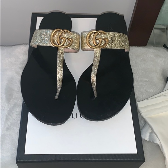 gucci women's marmont leather thong sandals